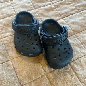 Toddler CROCS size 5C